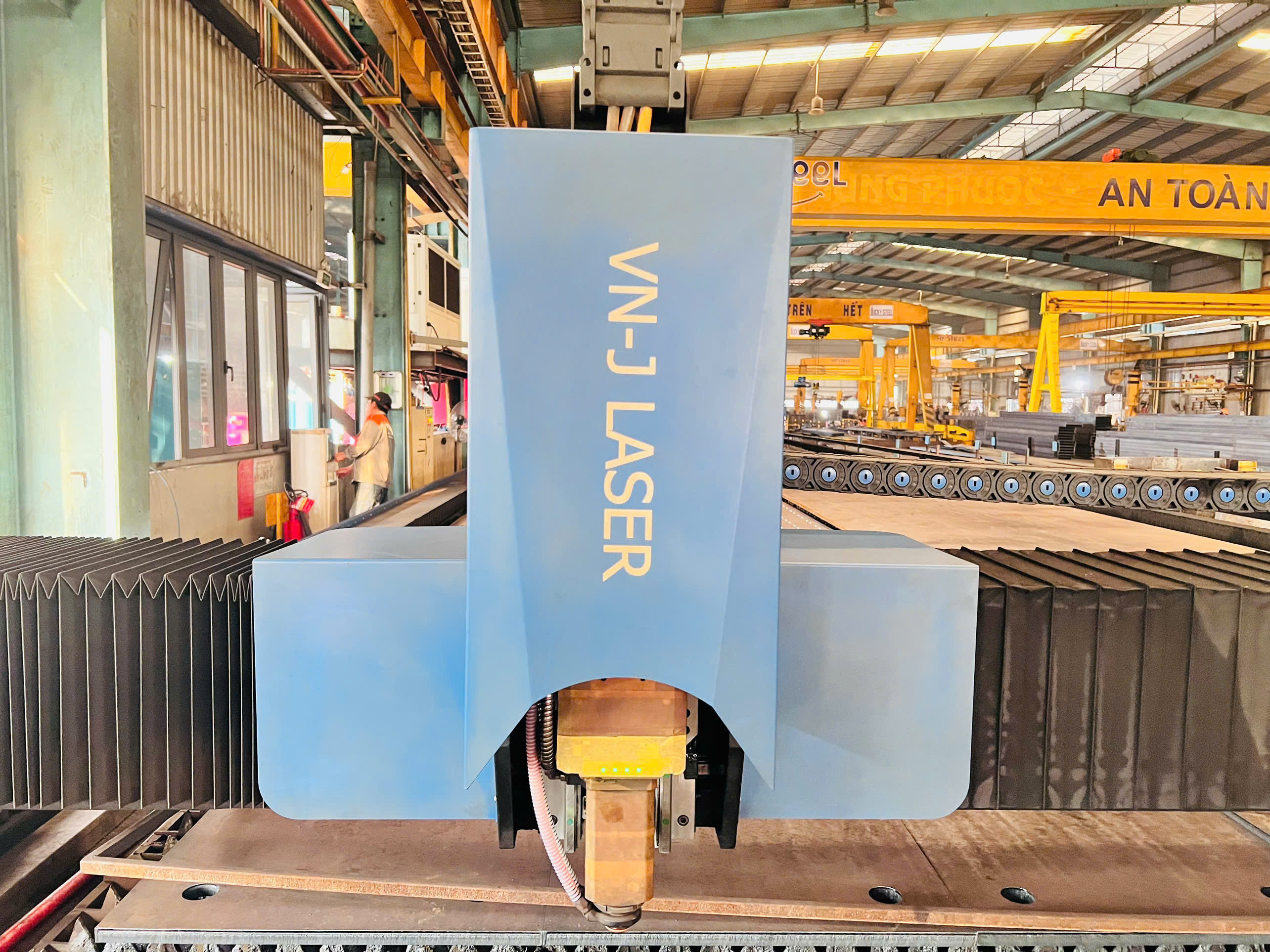 Máy cắt Laser CNC 40KW