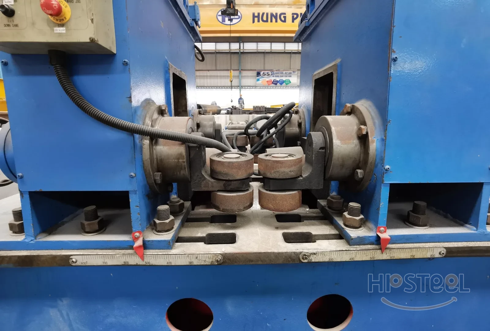 H-beam flange straightening machine