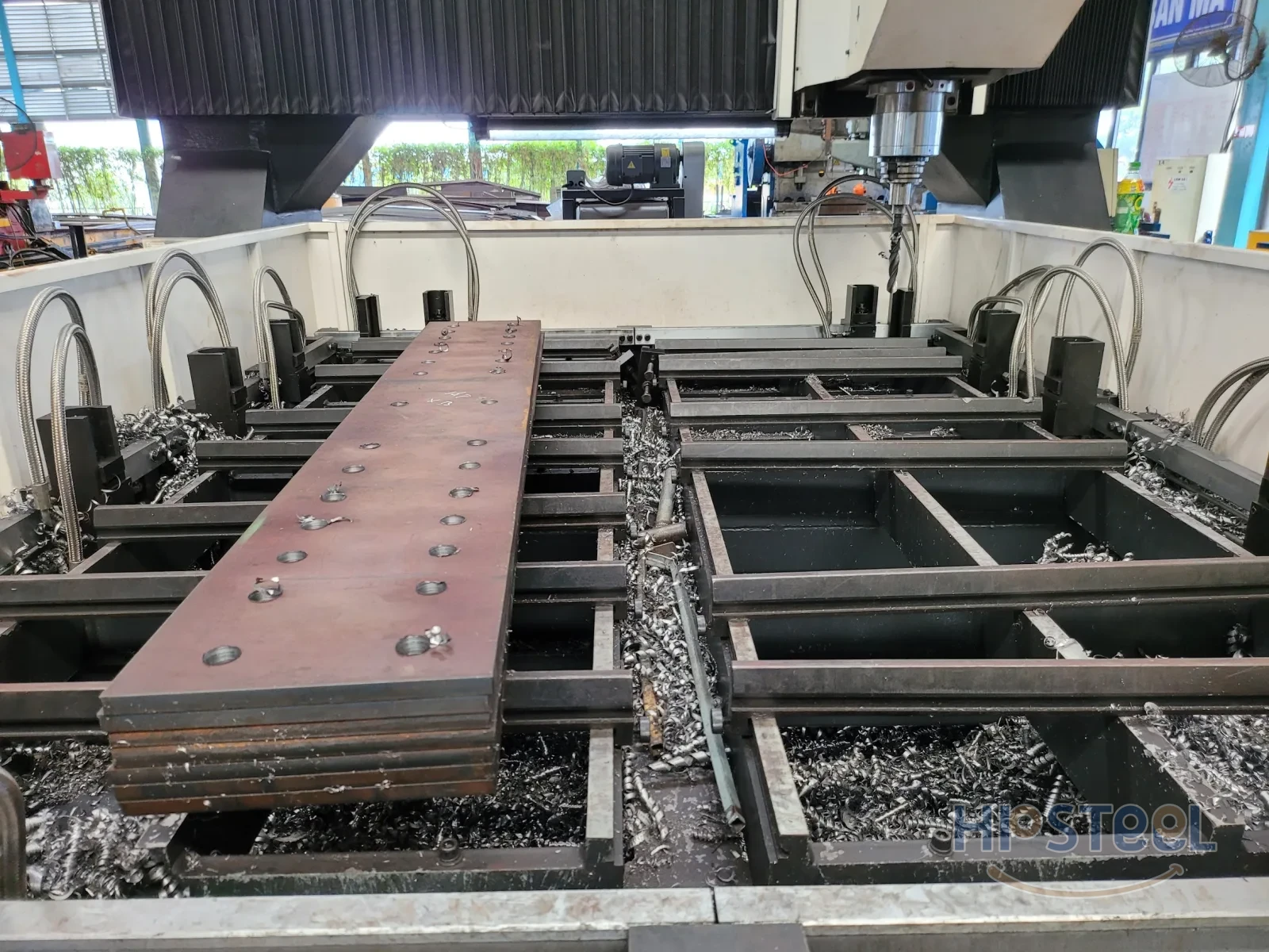 Máy khoan CNC